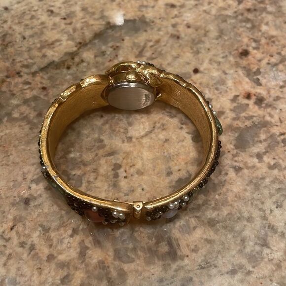 Rare Vintage Gorgoeus Norman De Luxe Swiss made peekaboo watch with jewels. - Picture 7 of 9